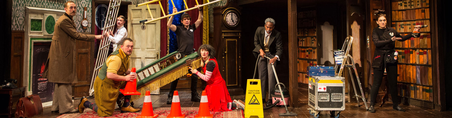 The Play That Goes Wrong Banner