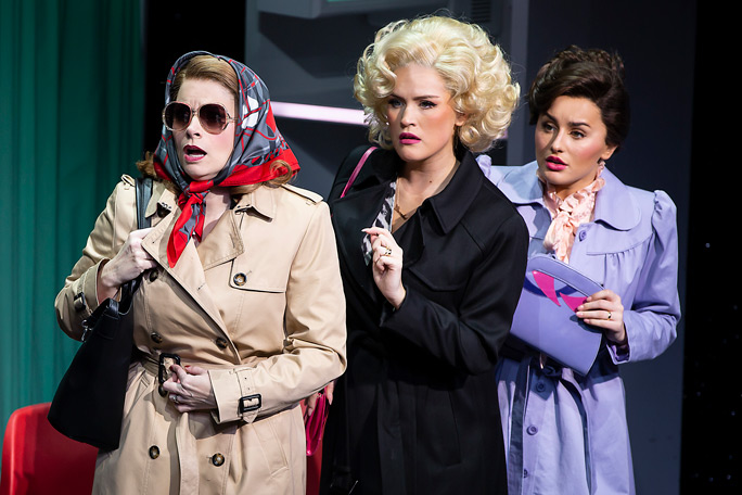 9 to 5 the Musical Header Image